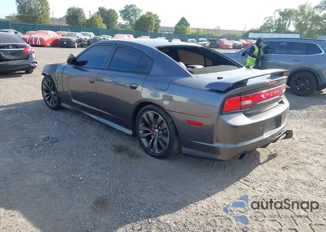 2013 Dodge Charger Srt8 z USA, uszkodzony, nr VIN 2C3CDXEJ4DH660625